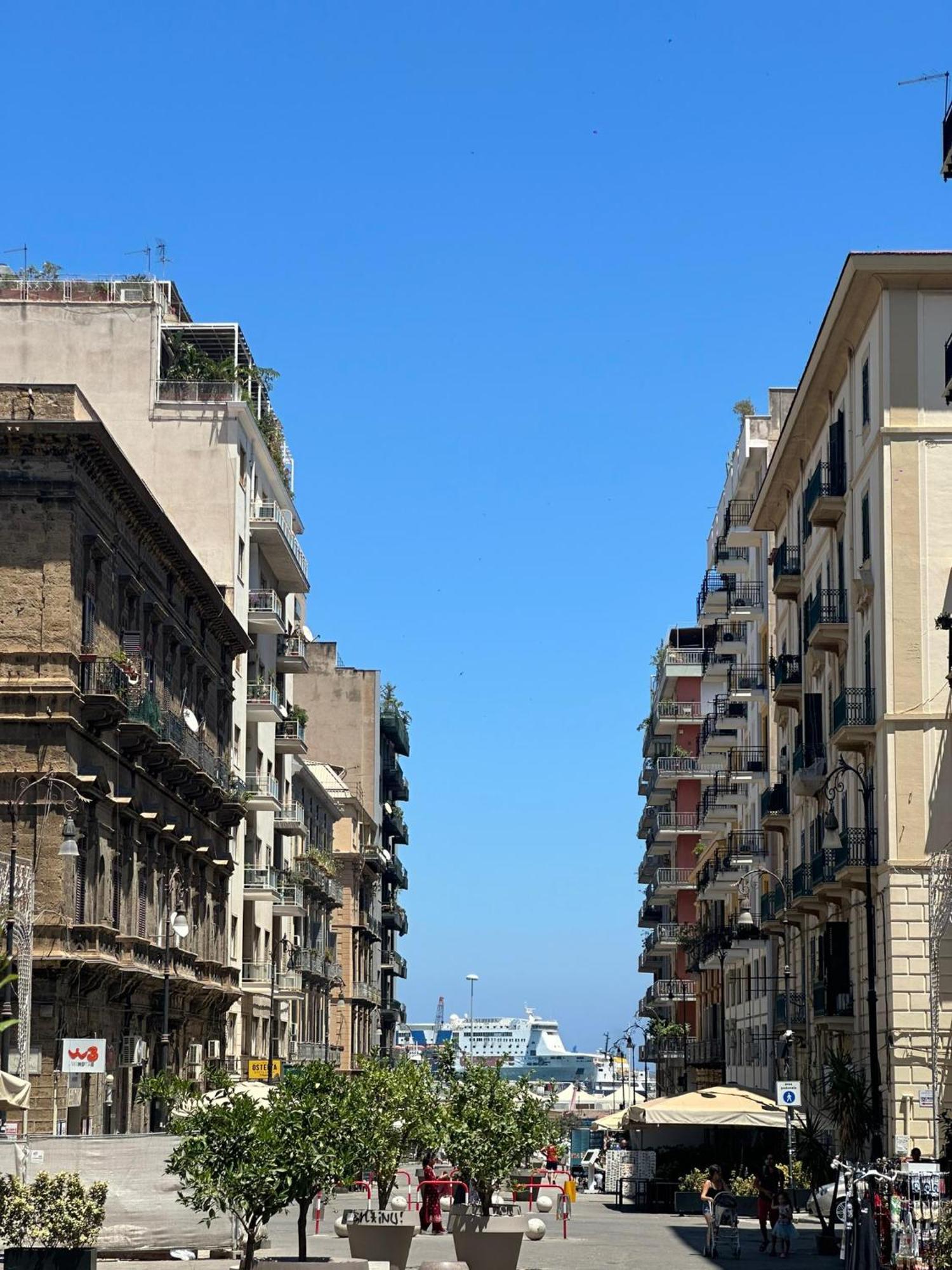Casa Politeama Florio Lägenhet Palermo Exteriör bild